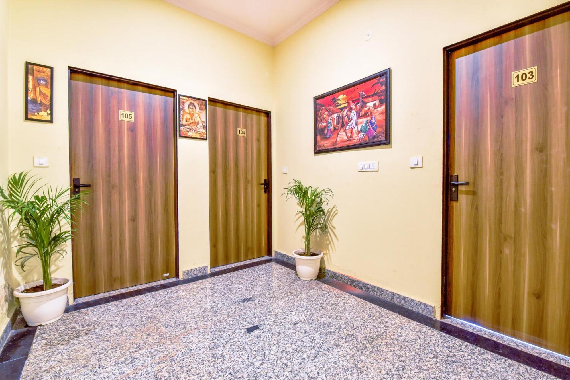 Hotel G M I, Sikar Road Jaipur Exterior photo