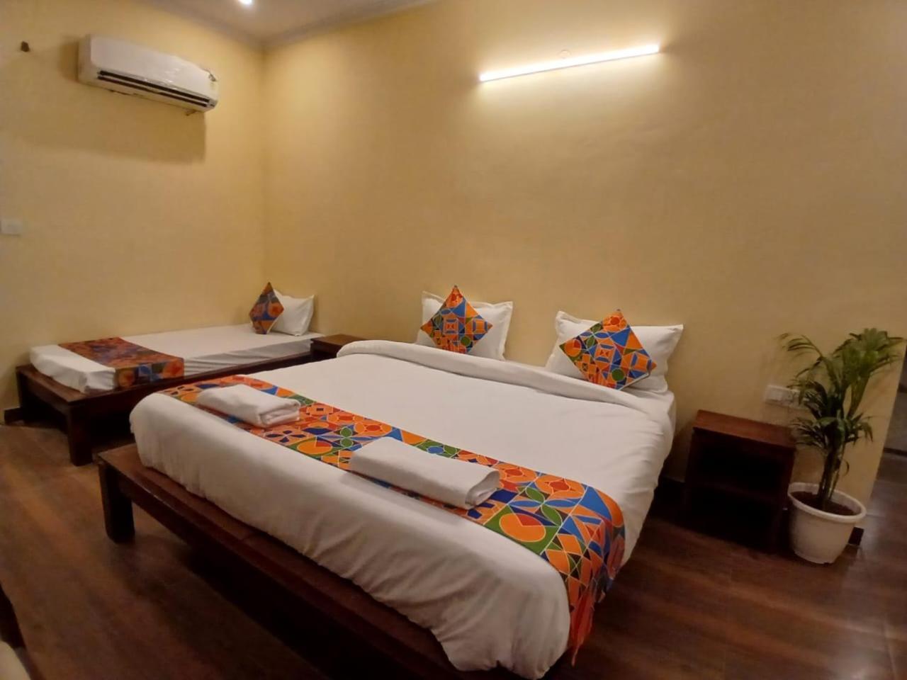 Hotel G M I, Sikar Road Jaipur Exterior photo