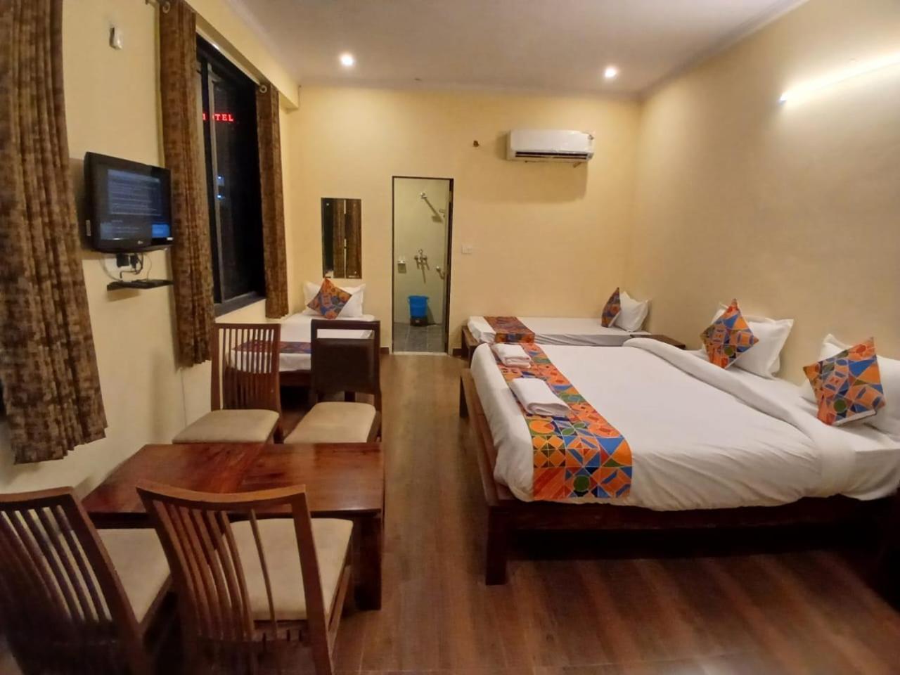 Hotel G M I, Sikar Road Jaipur Exterior photo