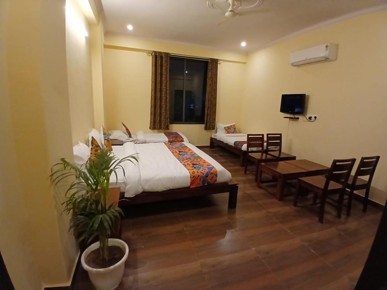 Hotel G M I, Sikar Road Jaipur Exterior photo